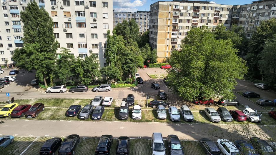 Apartament 3 camere semidecomandat Berceni - Poză 5
