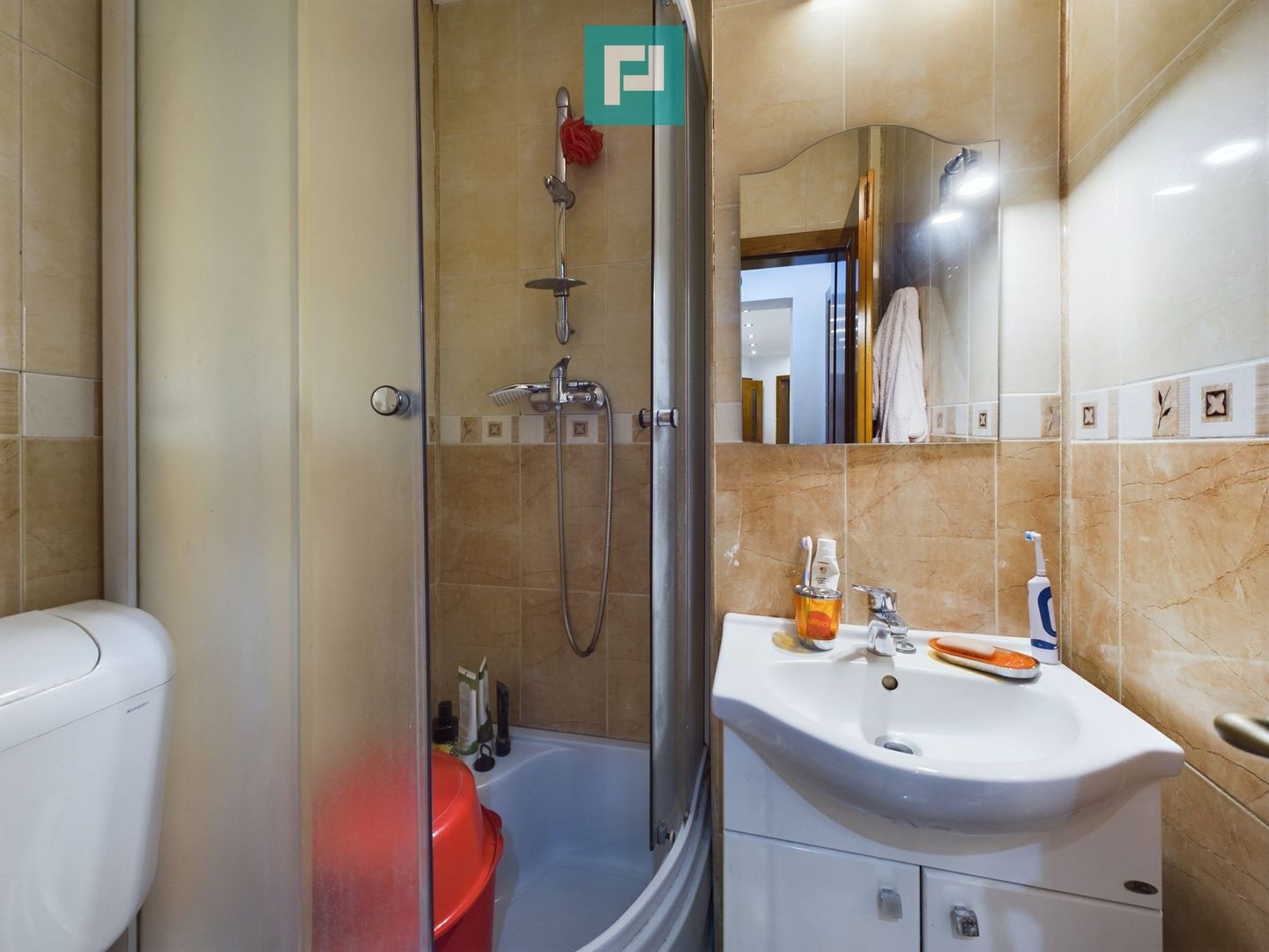 Apartament 3 camere, etajul 1, zona Alfa - Poză 10