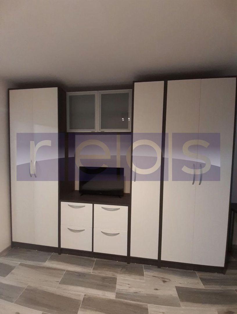 VÂNZARE GARSONIERĂ | ZONA TITAN | MOBILATĂ ȘI UTILATA - Poză 2