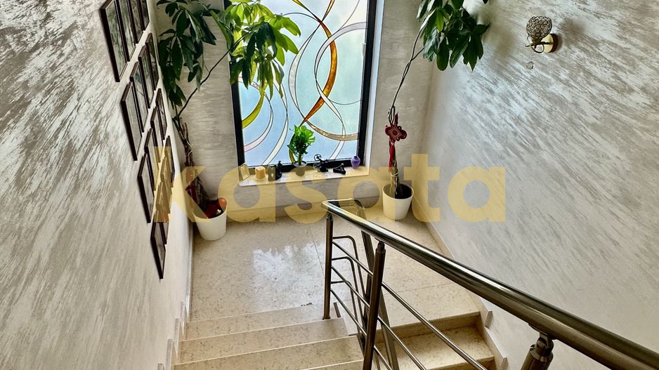 Vila care redefinește echilibrul între rafinament, spațiu și liniște - Poză 28