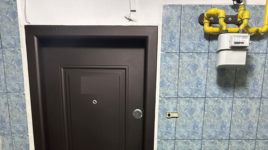 Apartament 3 camere, Decomandat. Bld. Al. Obregia, zona Vatra Dornei. - Poză 9