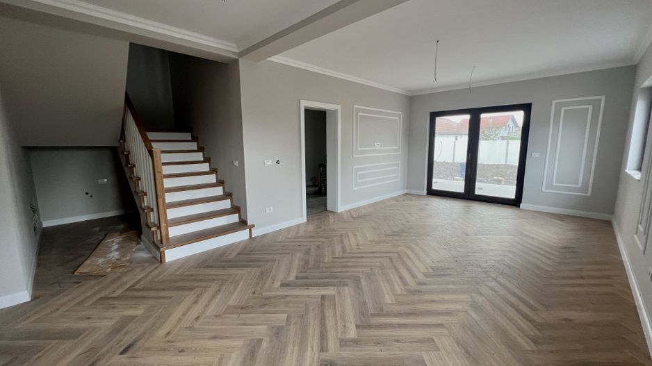 DUPLEX SPATIOS - Poză 2