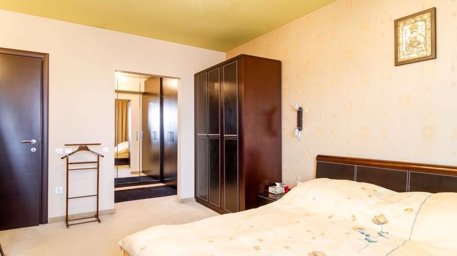 Duplex. 4 camere. Lux  Metrou Aparatorii Patriei. - Poză 11