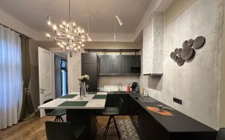 Eleganță, lumină și liniște – 3 camere în inima Clujului - Poză 8