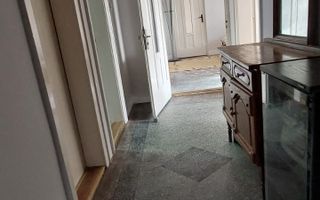 Casa de vanzare in Vladimirescu in zona primariei. - Poză 11