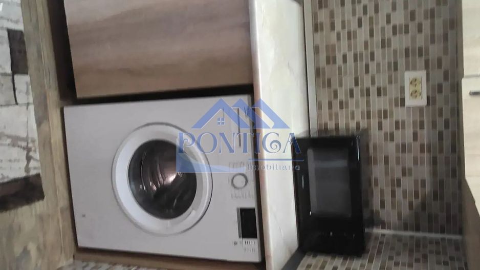 Garsonieră Decomandată, 41 mp, Vedere la Mare și Port – Zonă Gara - Poză 5