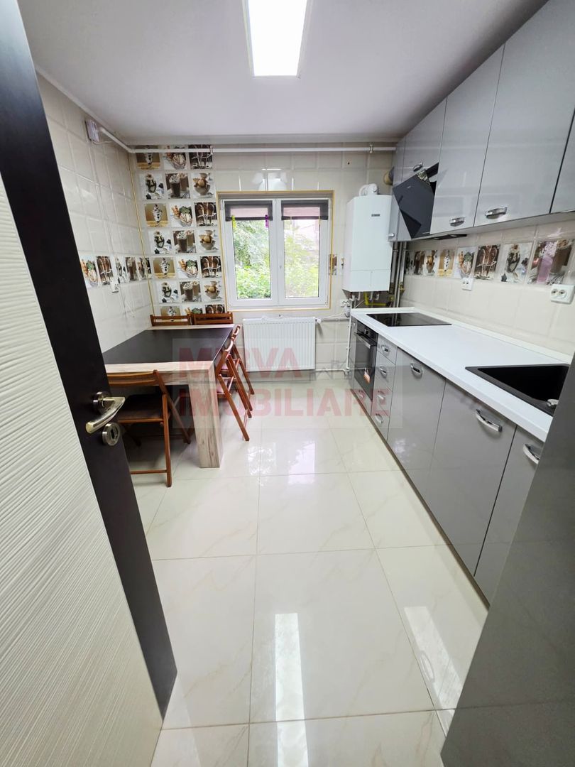 Apartament 3 camere de inchiriat, 9 Mai, 2 bai, beci - Poză 1