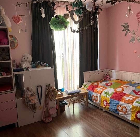 Unic! Apartament 5 camera si curte de 210 mp, central - Poză 4