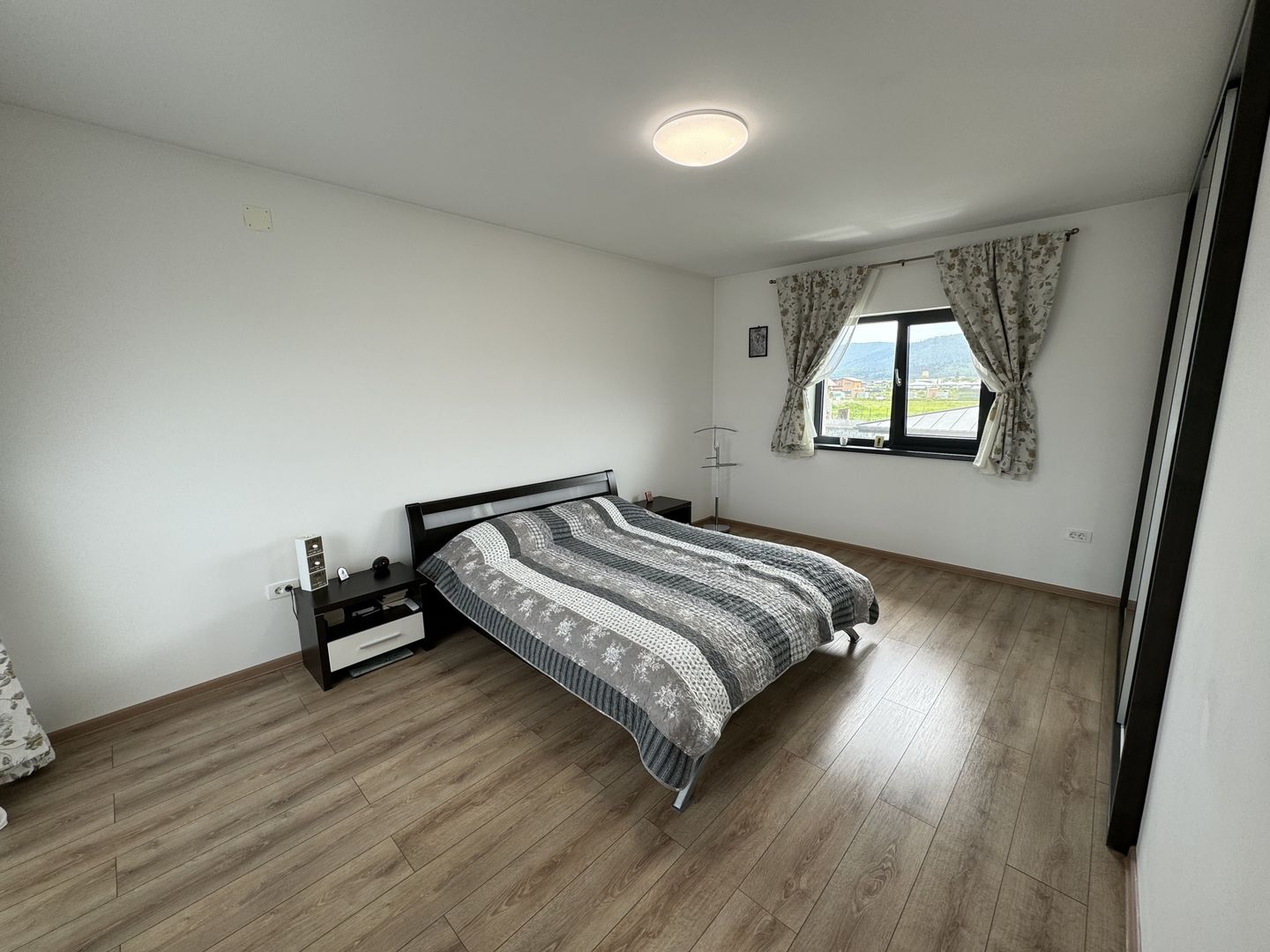 Vilă modernă de vânzare în Cristian | Construcție 2019 | Teren 500 mp - Poză 13