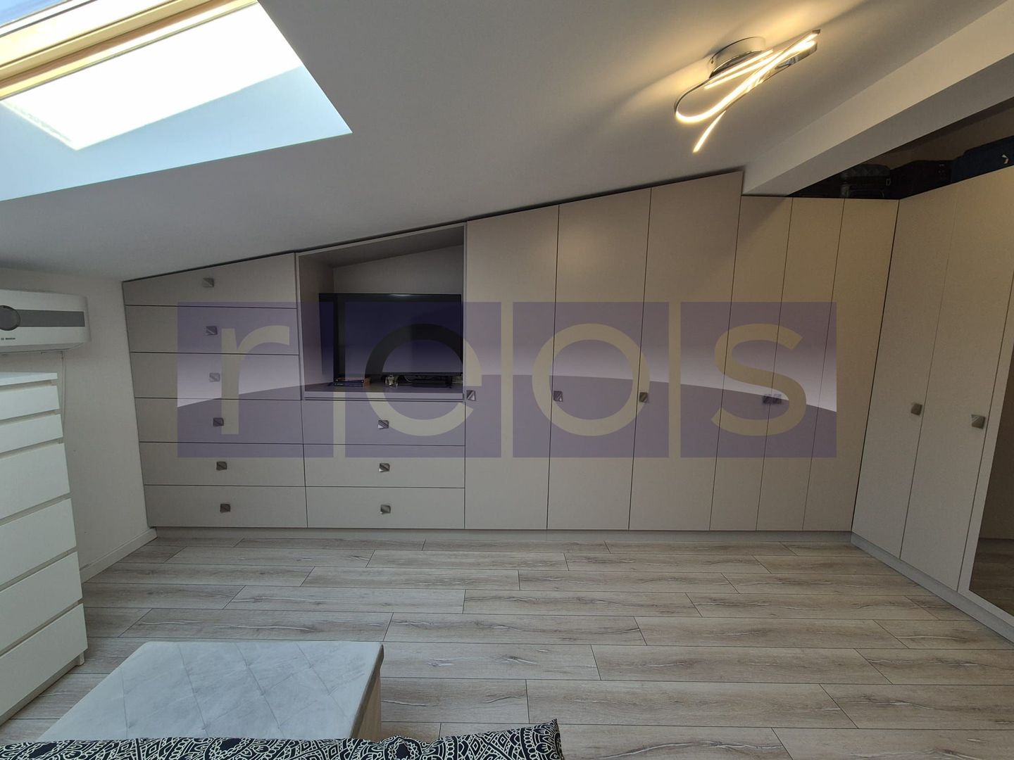 VANZARE VILA VOLUNTARI | 5 CAMERE | 150MP | MOBILATA-UTILATA | PARCARE - Poză 4