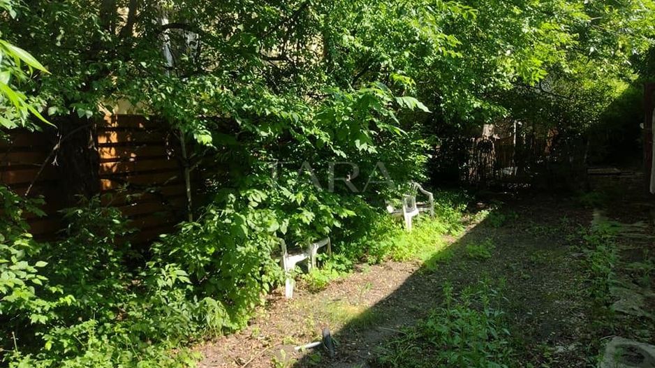 Vanzare teren cu casa demolabila in Gheorgheni - Poză 1