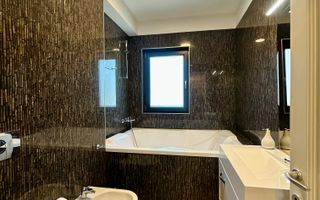 Casă modernă P+1E de închiriat – Lipovei, mobilată și utilată - Poză 12