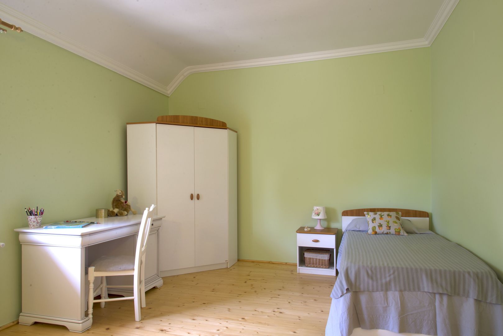 Generoasa si spatioasa - Poză 18