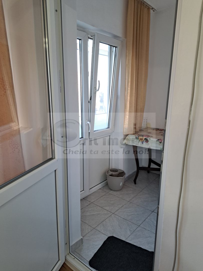 Apartament 1 Camera Podul Ros - 340 euro - Poză 4