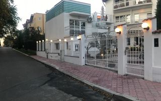 Proprietate ideală pentru locuință și afacere turistică în Eforie Nord - Poză 3
