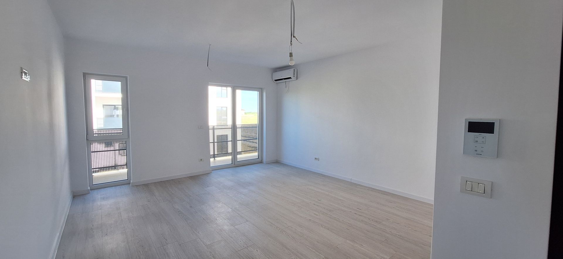 Apartament 2 camere cu loc de parcare inclus - Poză 2