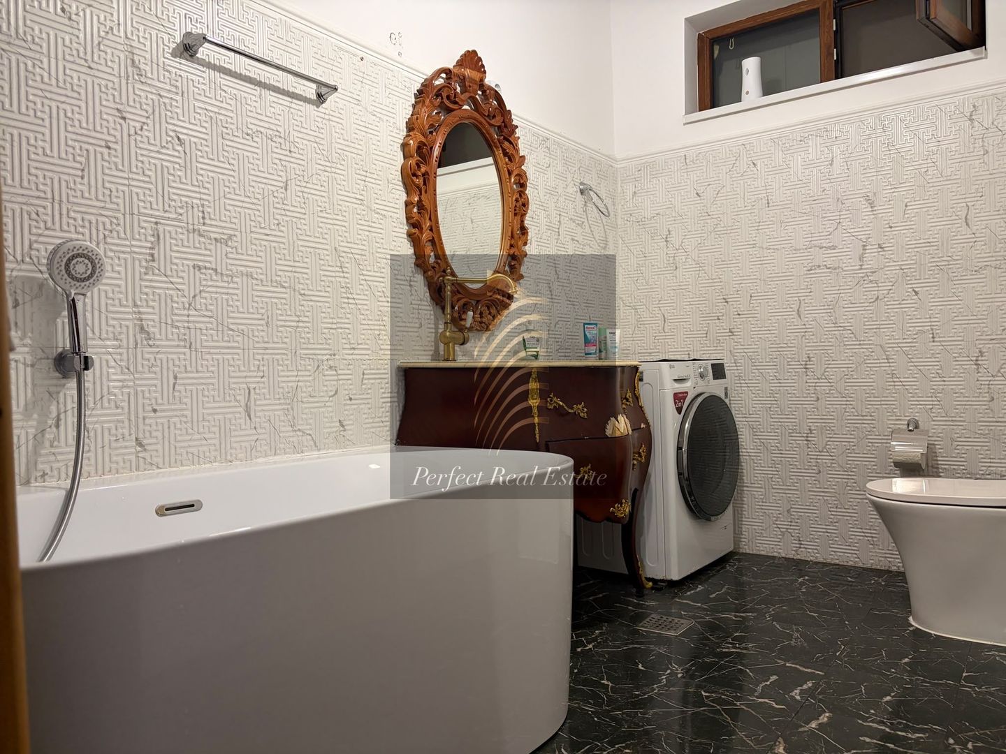 Apartament de închiriat – Zona Piața Ovidiu / Catedrala - Poză 3