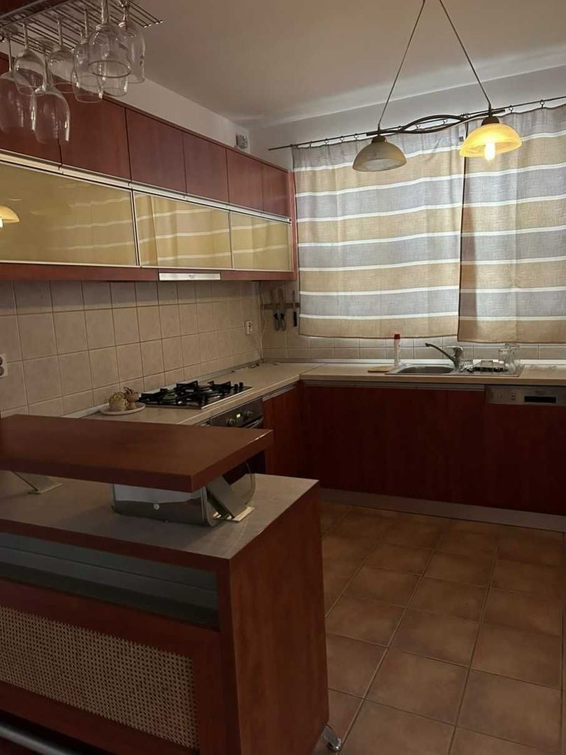 Vila 300 mp pretabila birouri/clinică/gradinita  – Lacul Tei - Poză 5