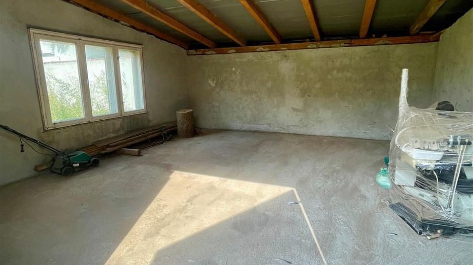 Casa cu teren de 1233 mp la 25 km de Oradea - Poză 10