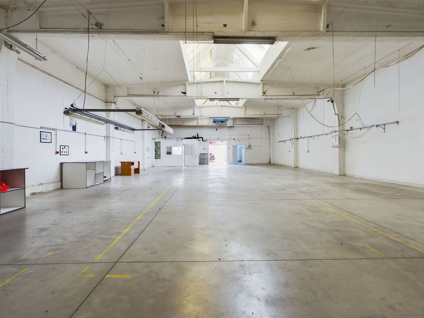 Hală suprafața de 424mp în Arad - Poză 8