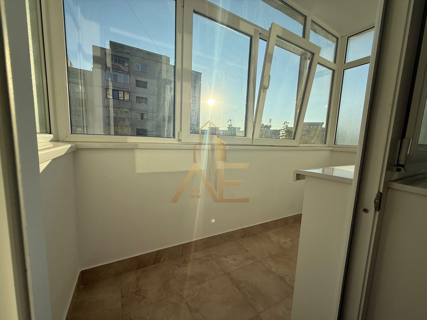 Apartament 2 camere decomandat de închiriat – Str. Narciselor nr. 7 - Poză 12