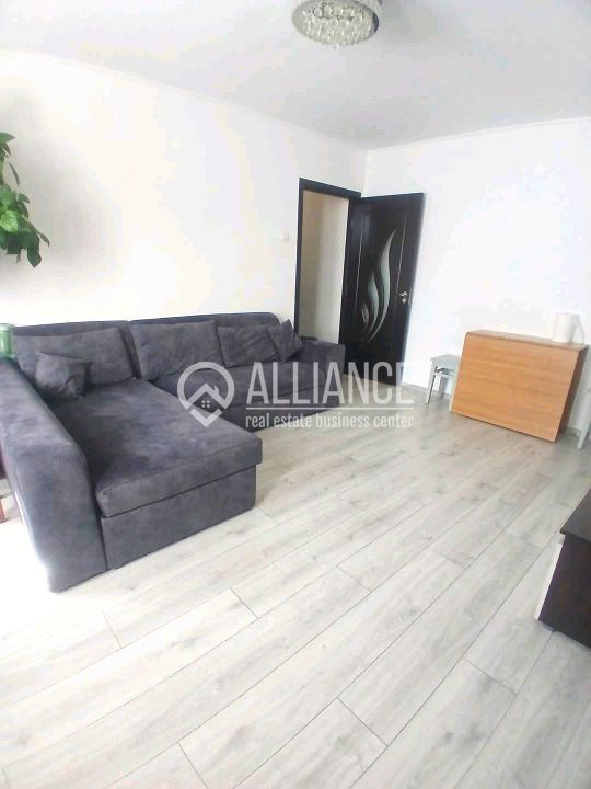 Inel 2 (COD 07) Apartament 3 camere semidecomandat - Poză 2