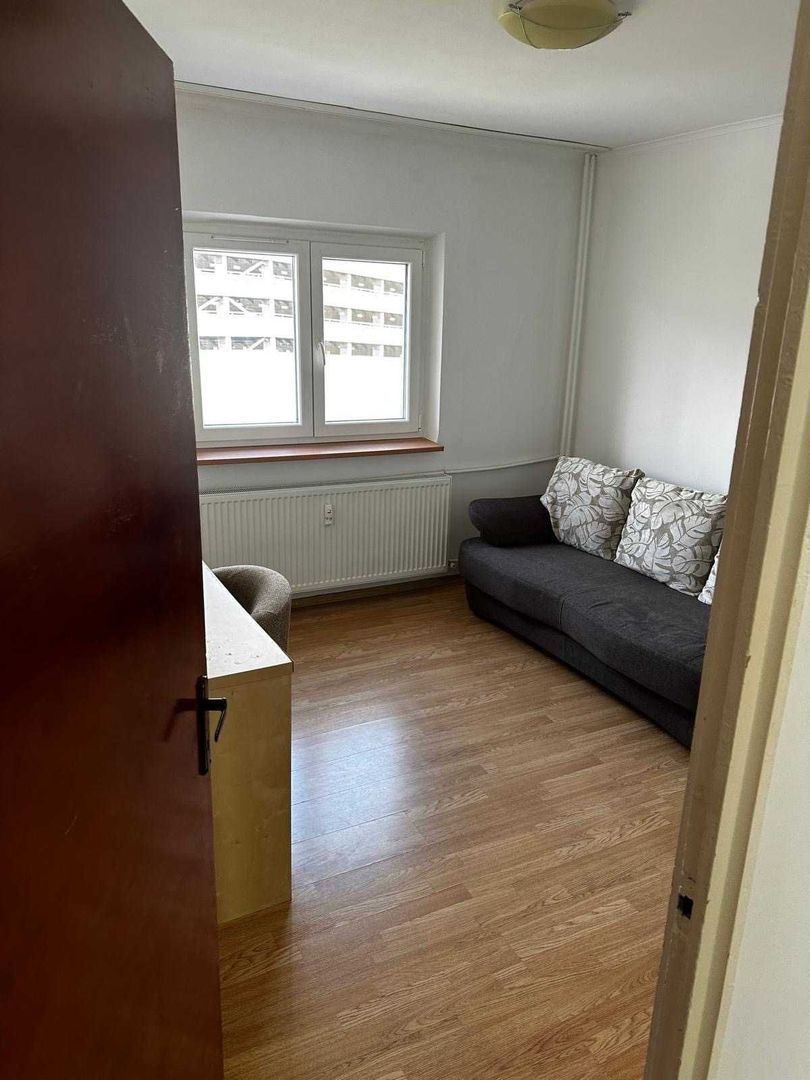 Apartament 3 camere  | Metrou Eroii Revolutiei - Poză 3