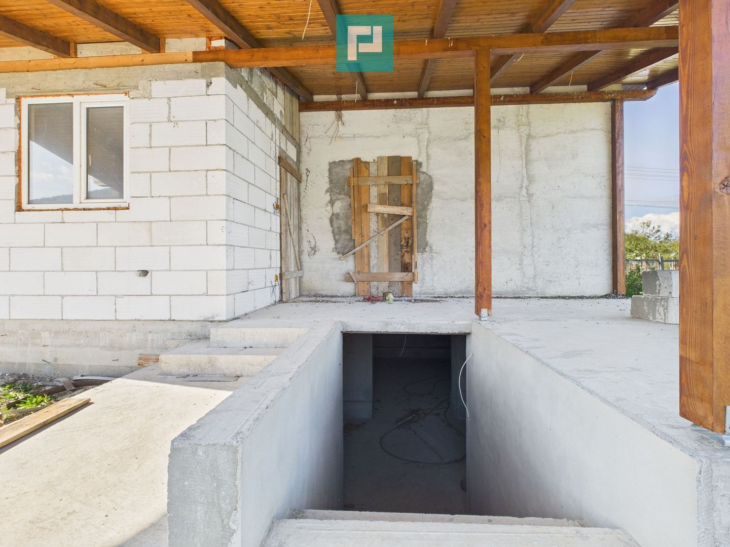 Casă cu panoramă spre dealurile Șiriei - Poză 10