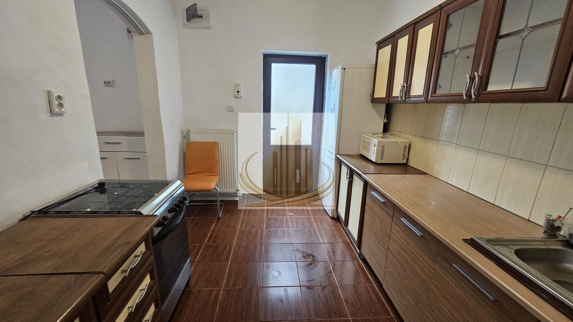 Apartament cu 2 camere de vânzare  la casa in curte comuna - Poză 8