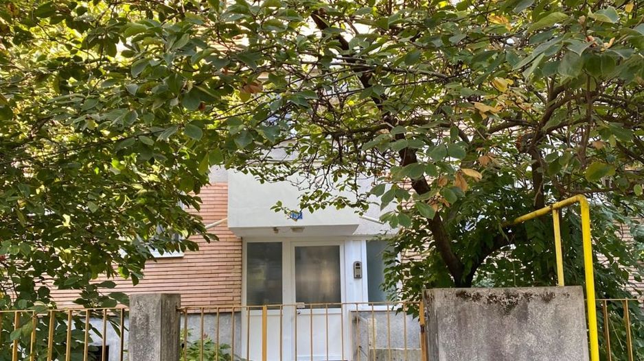 Apartament ultracentral 4 camere cu loc de parcare privat - Poză 1