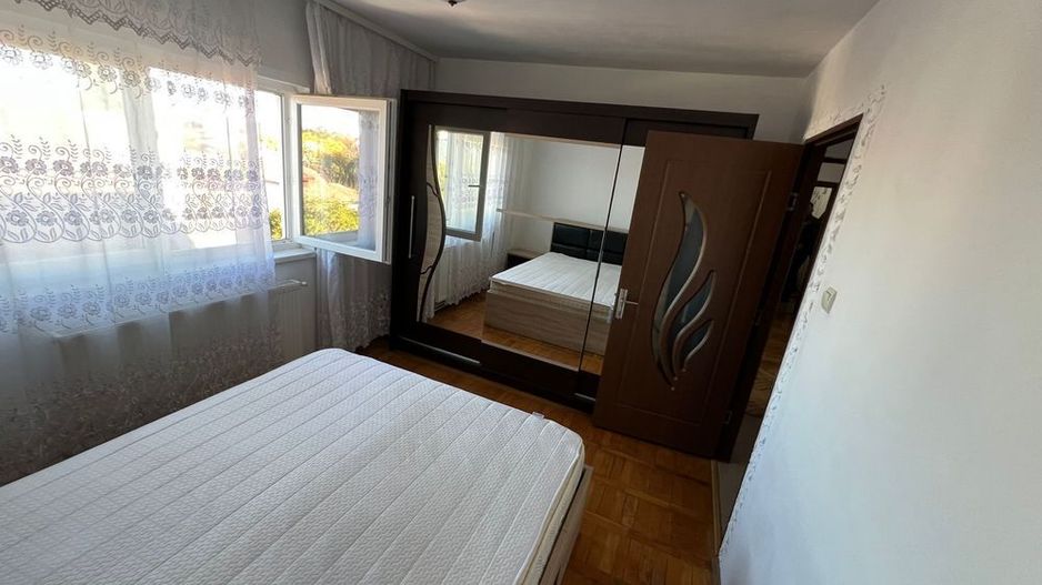 Închiriez apartament cu 2 camere zona Spitalul Județean - Poză 3