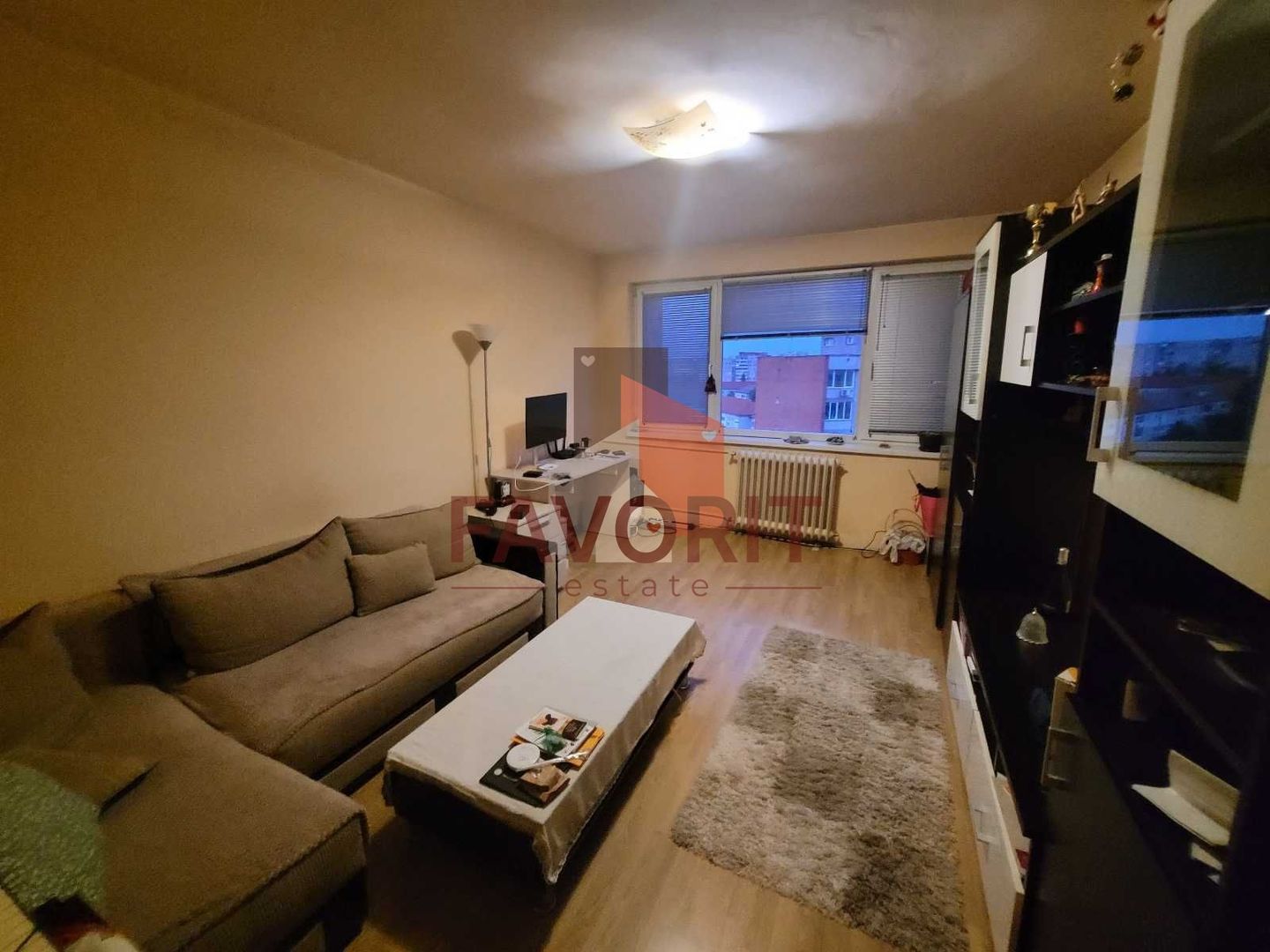 Etaj intermediar. Disponibil imediat . Zona excelenta - Poză 5