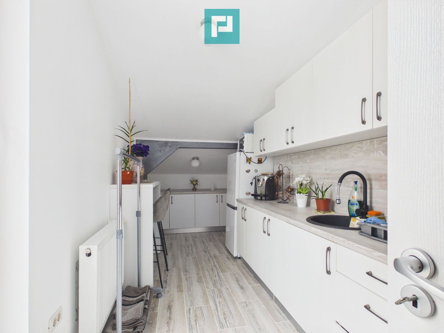 Apartament spațios tip penthouse - Poză 16