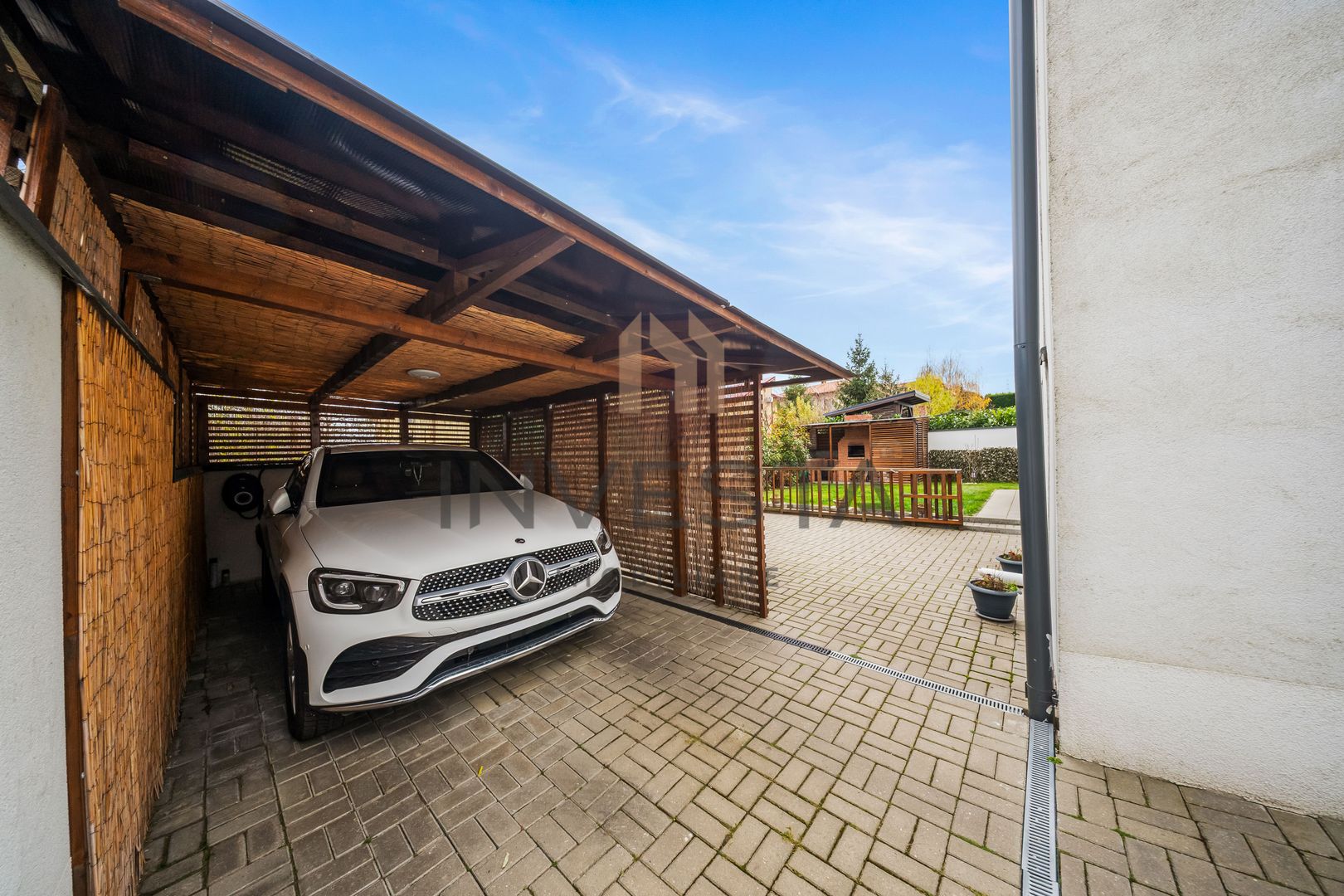 Casa moderna, spatioasa , pe o strada privata retrasa! - Poză 16