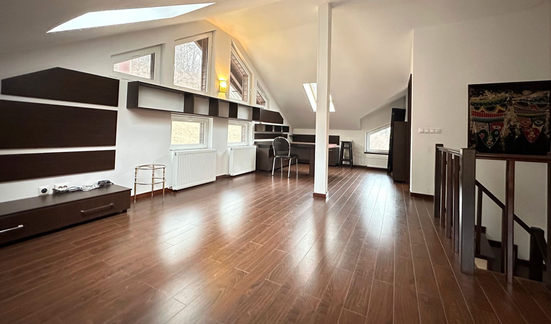 Închiriere casa duplex primitor creat pentru confort liniște și momente frumoase - Poză 26