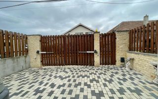 Casa  cu 4 Camere si Garaj in Cartierul Someseni, Cluj-Napoca - Poză 32