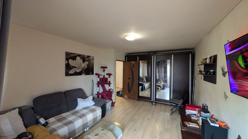 Garsonieră Spațioasă de Renovat în Zona Sebastian - Calea Rahovei - Poză 2