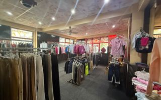 Spatiu de INCHIRIAT - Poză 4