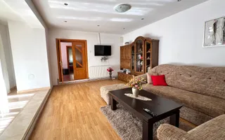Casa de vanzare pretabila 2 familii, garaj, livada, comuna Pianu - Poză 16