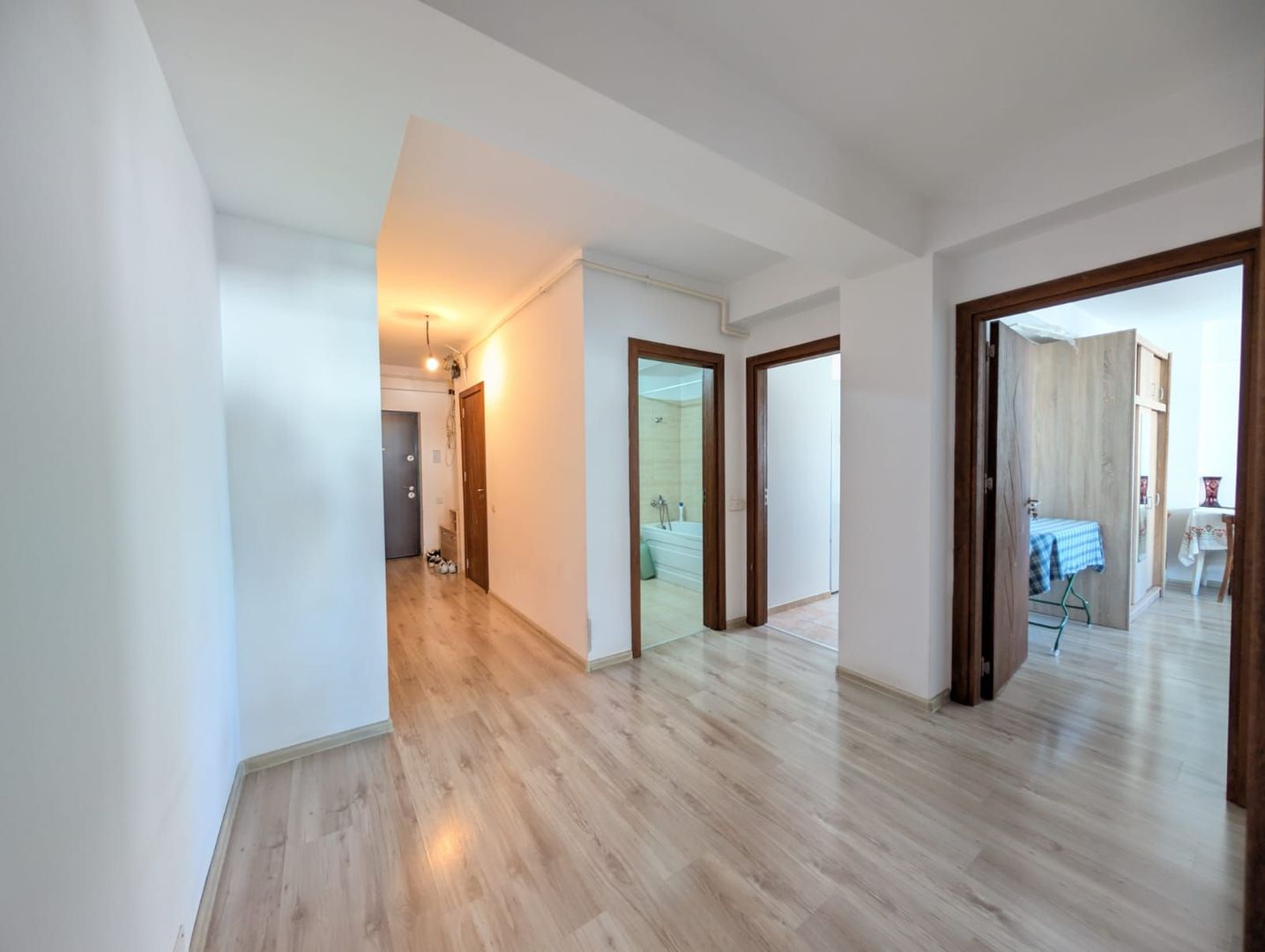 Apartament decomandat 3 camere Sector 3 Titan-Th. Pallady - Poză 4