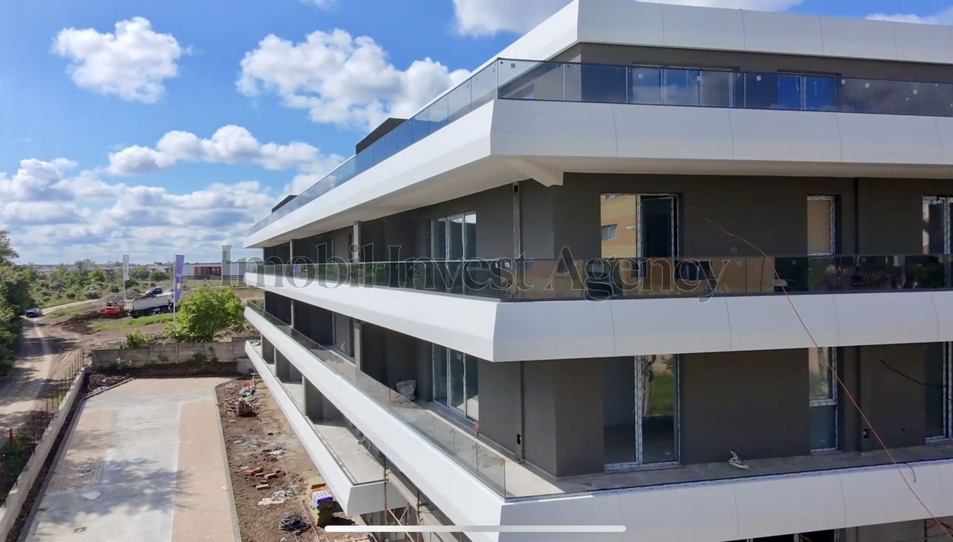 Apartament 3 camere de vanzare Pipera in bloc cu vedere la lac - Poză 26