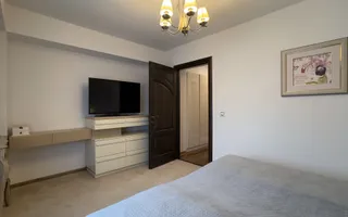 Apartament cu 3 camere, Parcare, P-ta Cipariu  zona Central - Poză 14