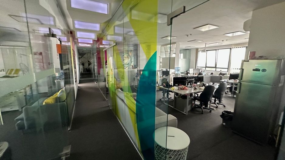 Clădire de inchiriat clinica / birouri - Poză 25