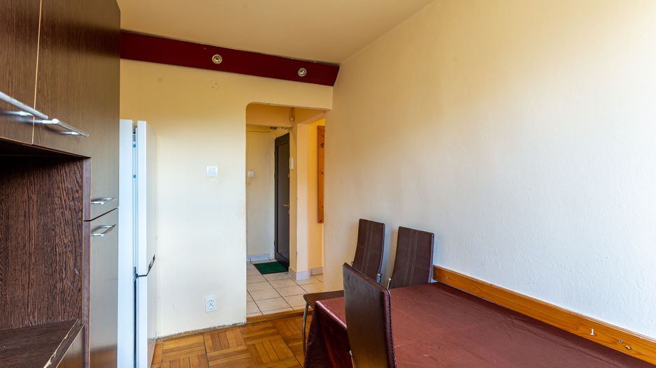 Ap cu 4 camere, la etajul 3, zona Kaufland, Banu Mărăcine - Poză 4