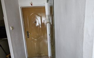 Garsoniera zona Buziasului - Poză 5