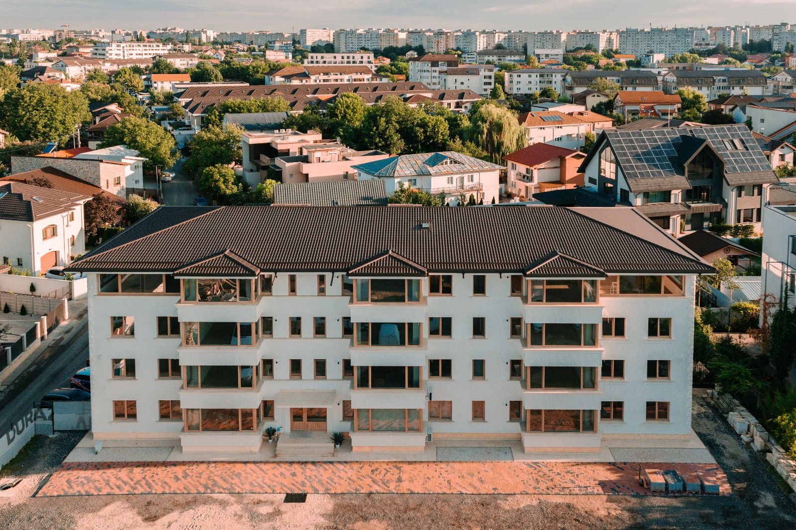 Titan- Bloc boutigue- apartament 3 camere / Incalzire in pardoseala - Poză 1