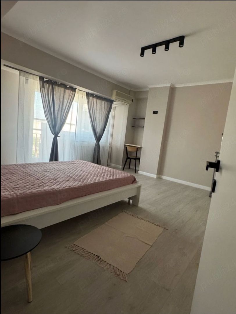 GARSONIERA - NATIUNILE UNITE, BUCATARIE INCHISA, MOBLATA MODERN - Poză 1