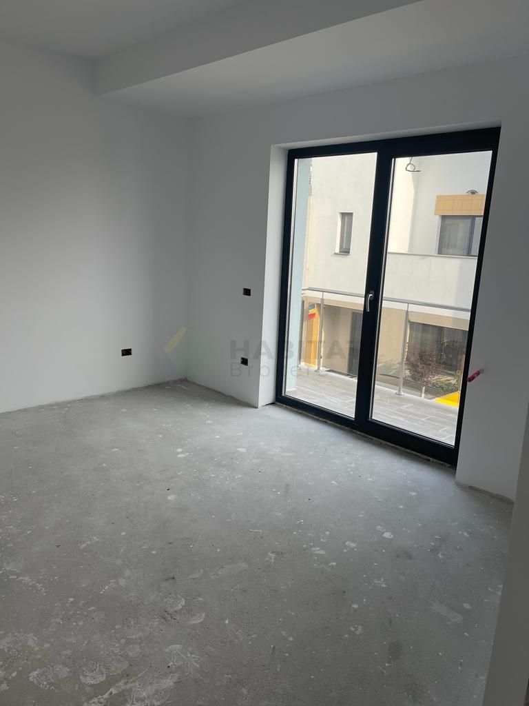 Vilă spațioasă Tunari | Curte mare | Complex închis - Poză 11