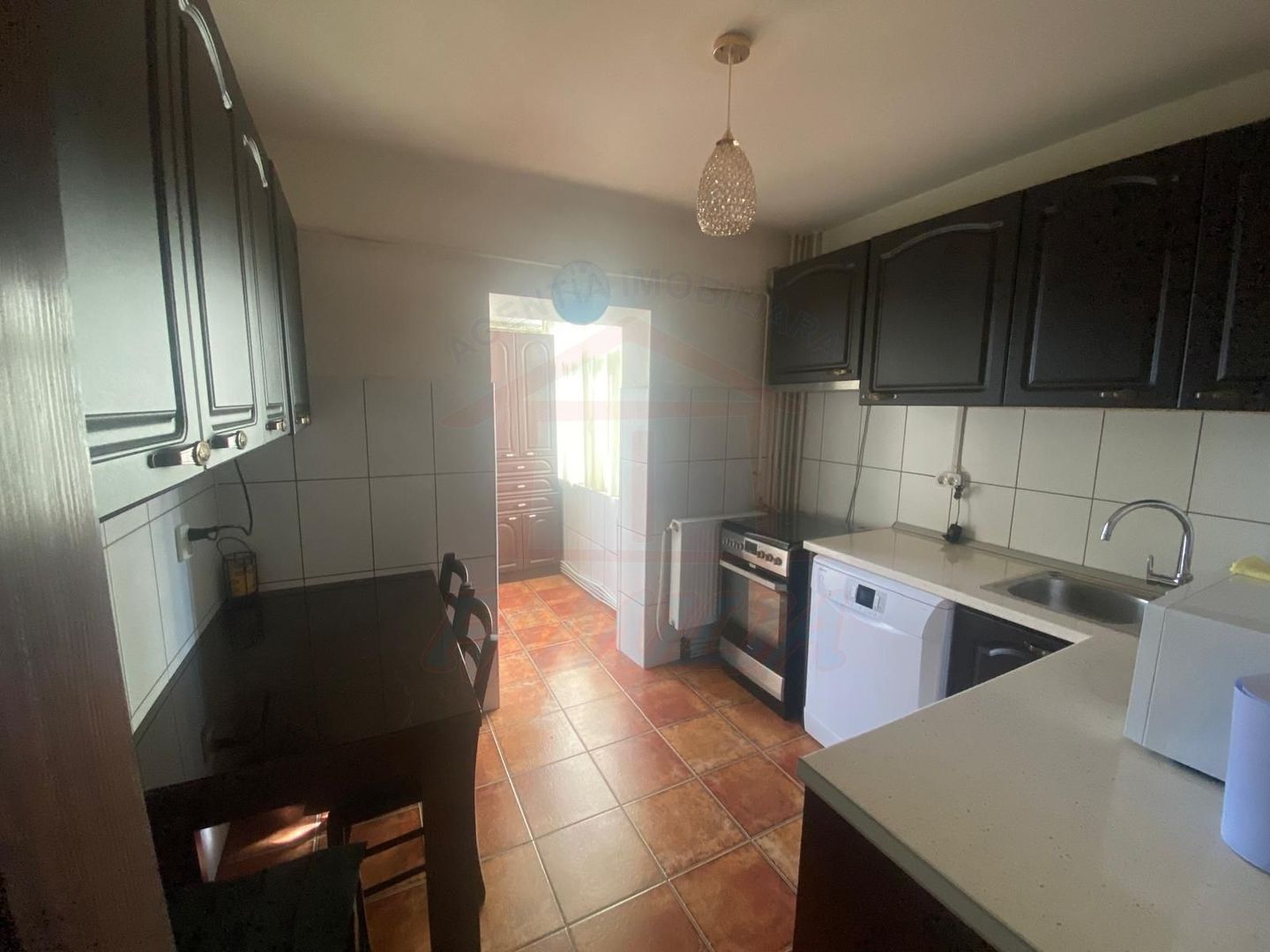 Inchiriere apartament 2 camere, Piata Centrala, 53 mp, 430 EURO/Luna - Poză 4