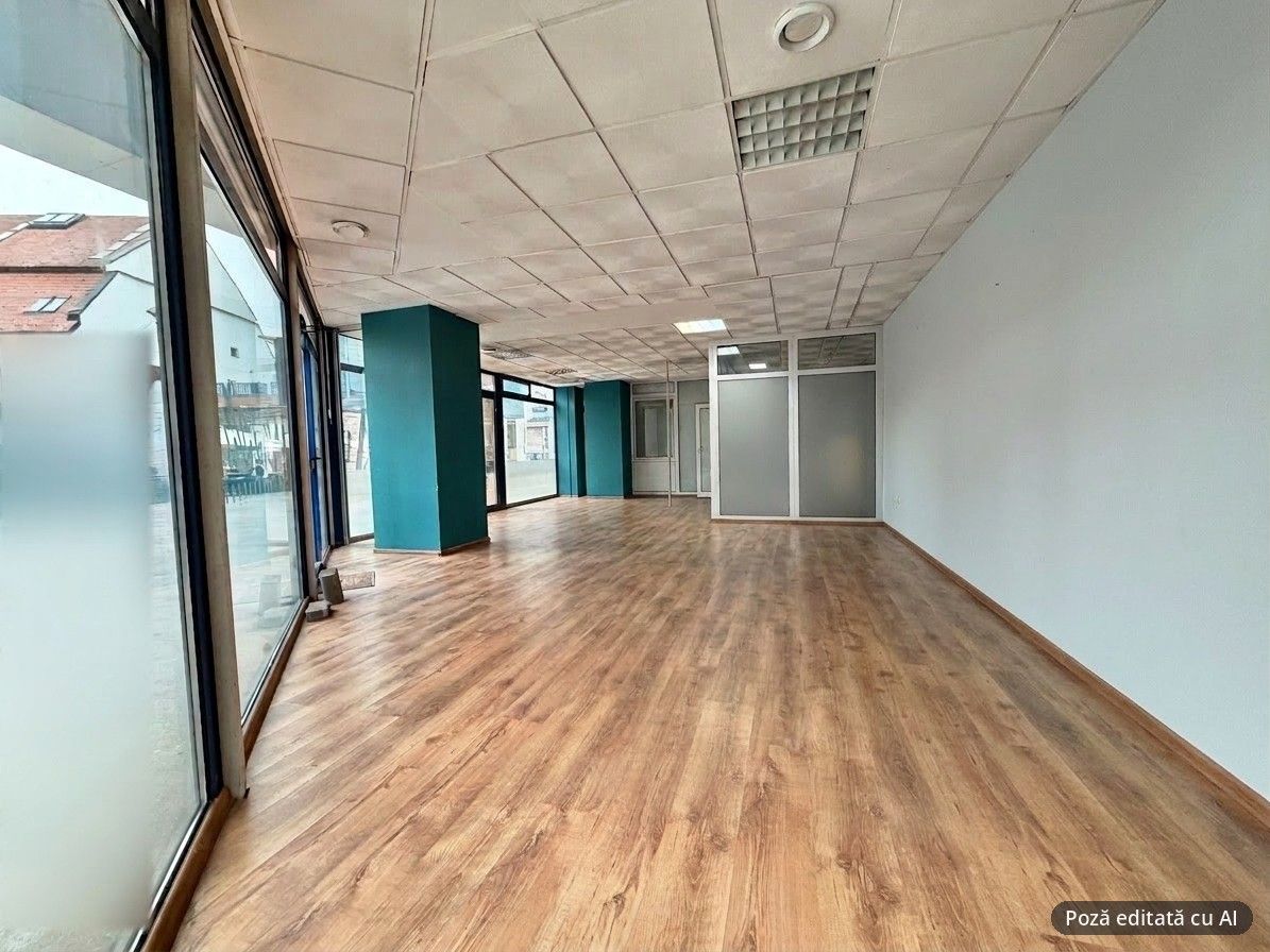 Spațiu comercial situat pe arteră cu trafic auto intens - Poză 1
